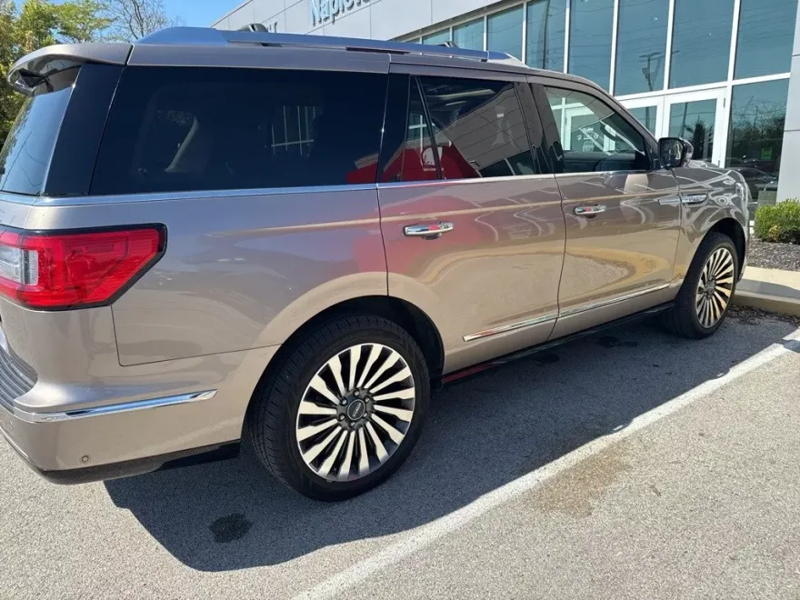 2018 Lincoln Navigator Reserve photo 1