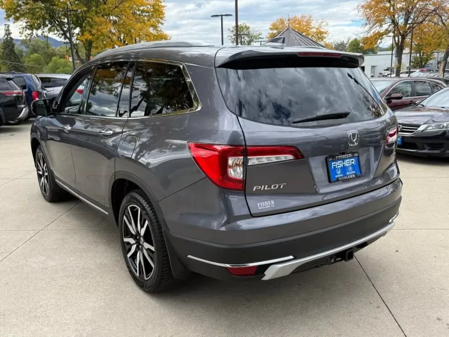2021 Honda Pilot Touring photo 1