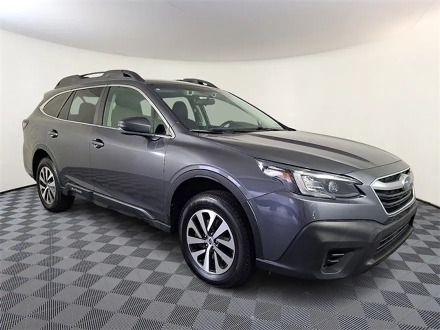 2022 Subaru Outback Premium photo 1
