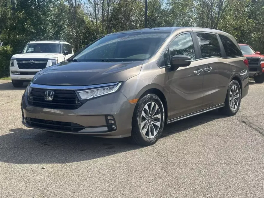 2023 Honda Odyssey EX-L photo 1