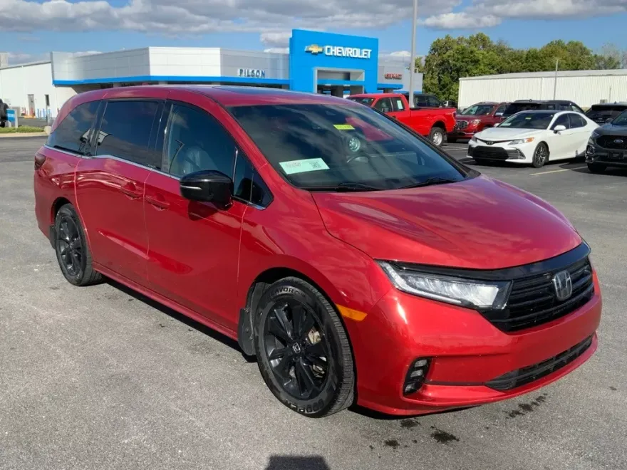 2023 Honda Odyssey Sport photo 1