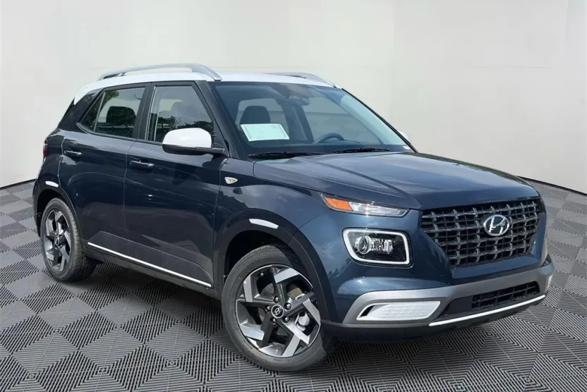 2025 Hyundai Venue Limited photo 1