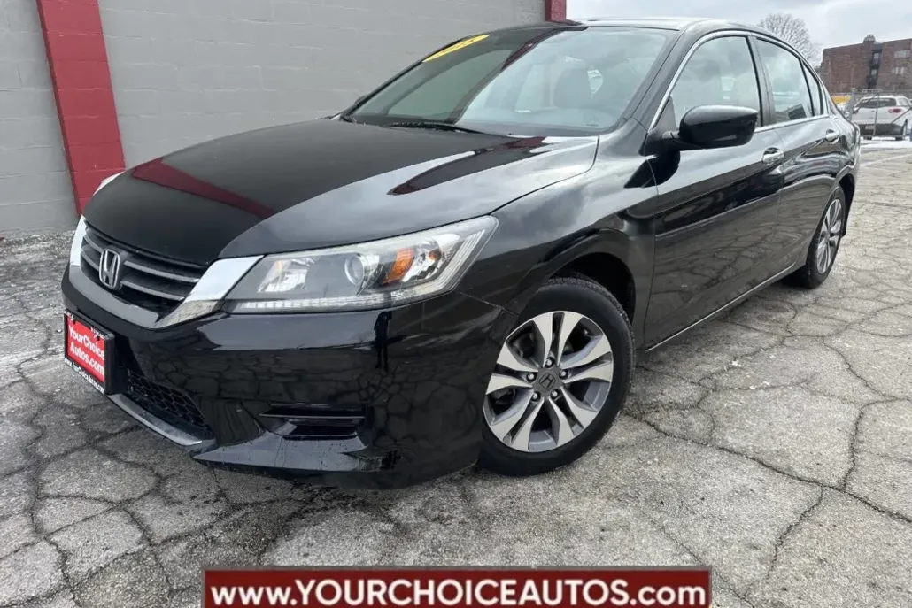 2015 Honda Accord LX photo 1