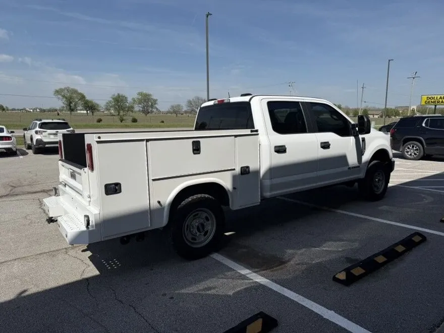 2021 Ford F-250 XL photo 1