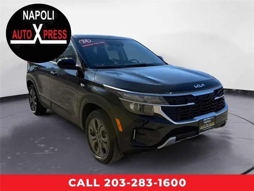 2024 Kia Seltos LX photo 1