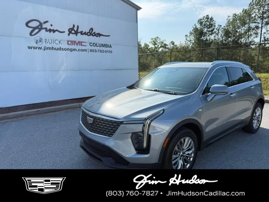 2025 Cadillac XT4 Premium Luxury photo 1