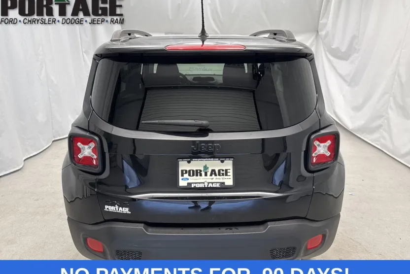2017 Jeep Renegade Latitude North Edition photo 1