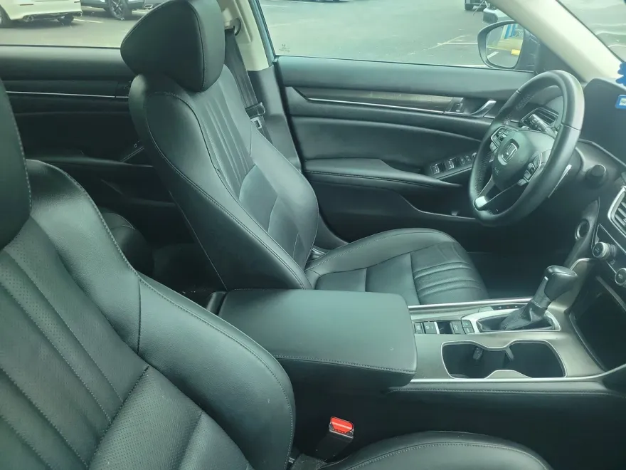 2022 Honda Accord Sport SE 1.5T photo 1
