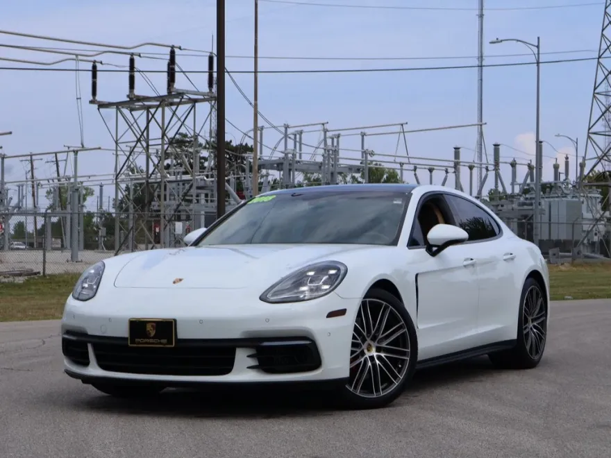 2018 Porsche Panamera 4S photo 1