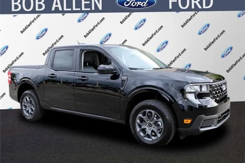 2025 Ford Maverick XLT photo 1