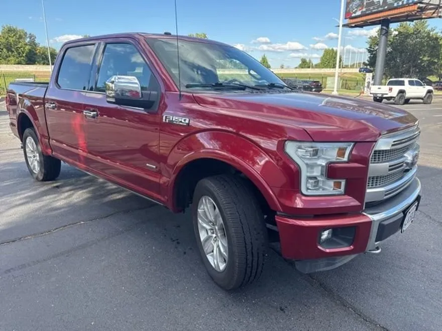 2016 Ford F-150 Platinum photo 1