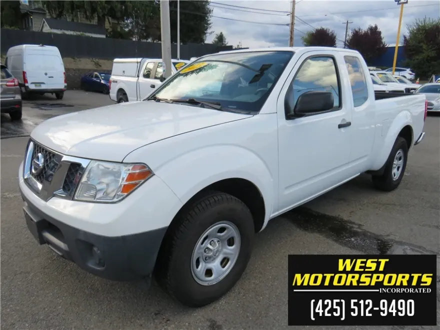 2015 Nissan Frontier King Cab S photo 1