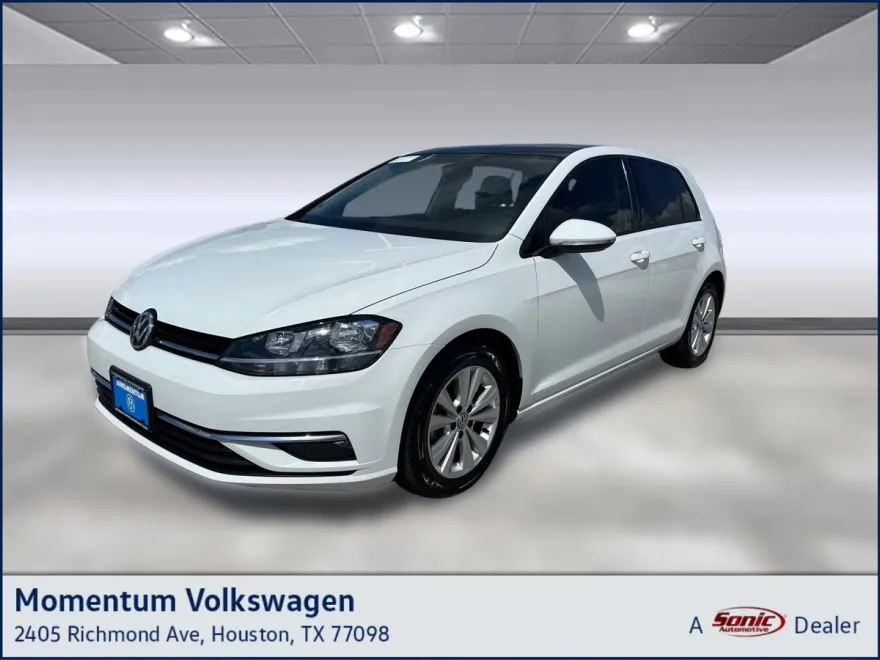 2019 Volkswagen Golf SE photo 1