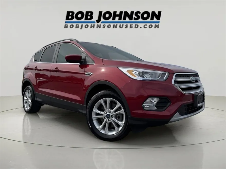 2019 Ford Escape SEL photo 1