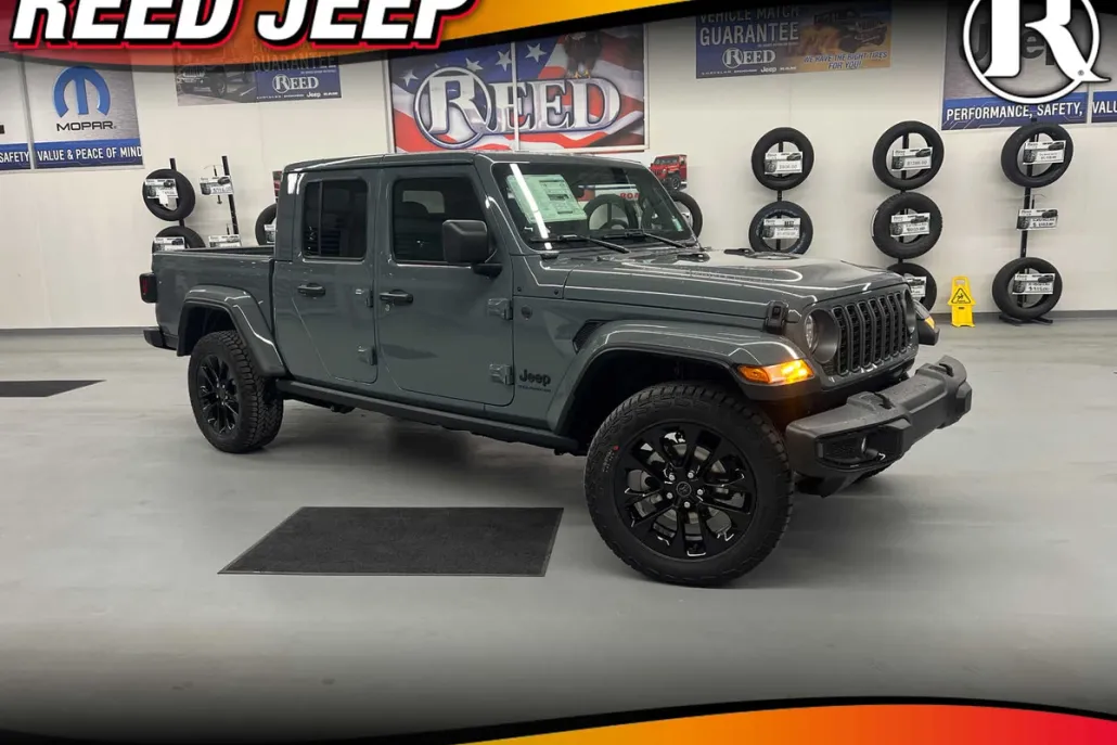 2025 Jeep Gladiator Sport photo 1