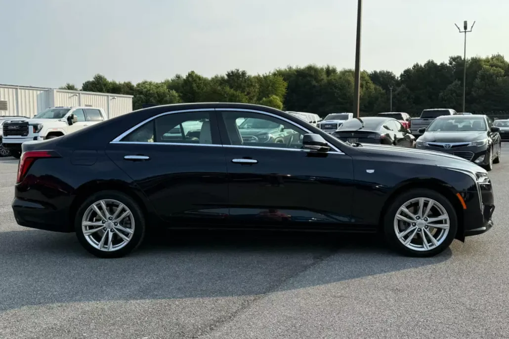 2020 Cadillac CT4 Luxury photo 1