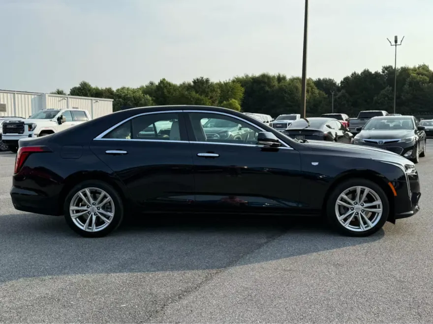 2020 Cadillac CT4 Luxury photo 1