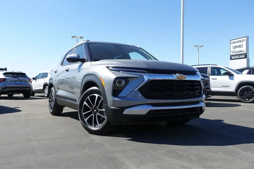 2026 Chevrolet Trailblazer LT photo 1