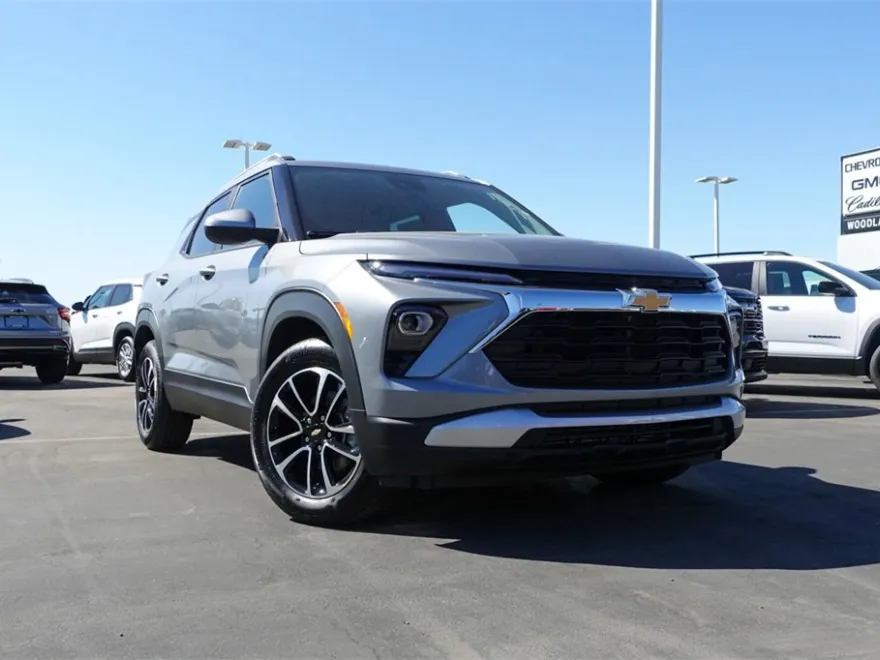 2026 Chevrolet Trailblazer LT photo 1