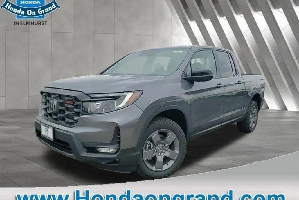 2025 Honda Ridgeline TrailSport photo 1