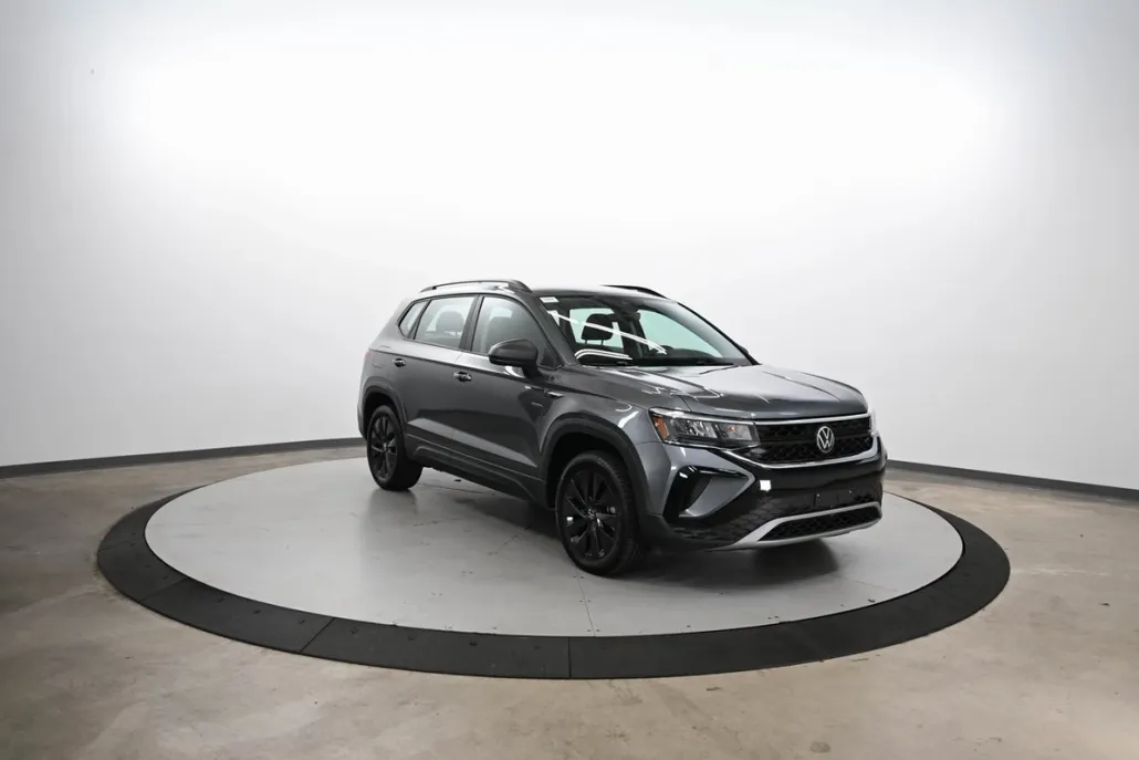 2024 Volkswagen Taos S photo 1