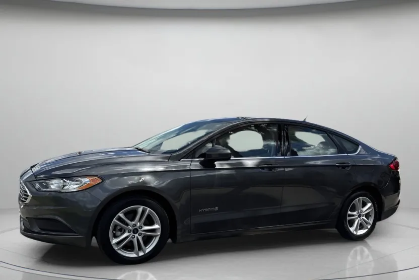 2018 Ford Fusion Hybrid S photo 1