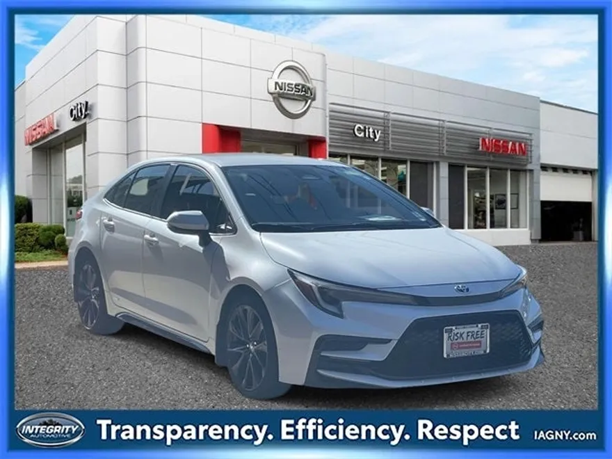 2023 Toyota Corolla Hybrid Base photo 1