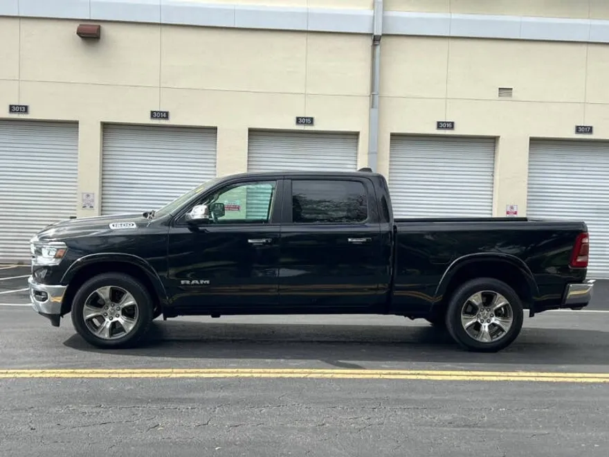 2019 Ram 1500 Laramie photo 1