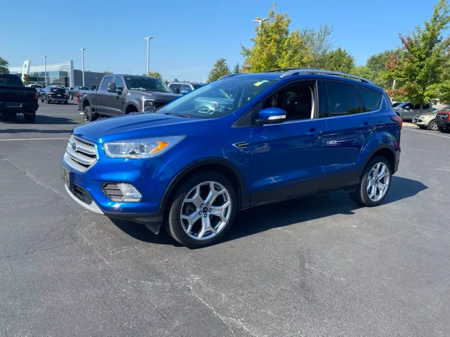 2019 Ford Escape Titanium photo 1