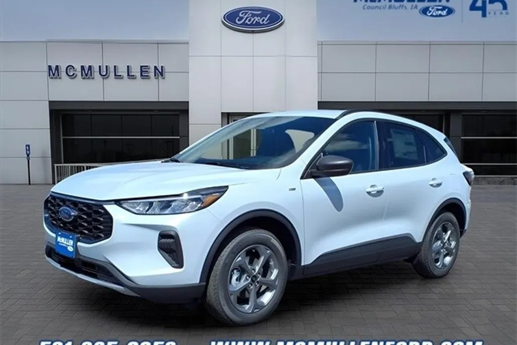 2025 Ford Escape ST-Line photo 1