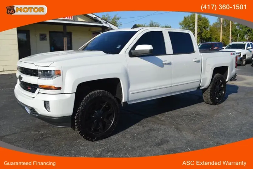 2011 Chevrolet Silverado 1500 LT photo 1