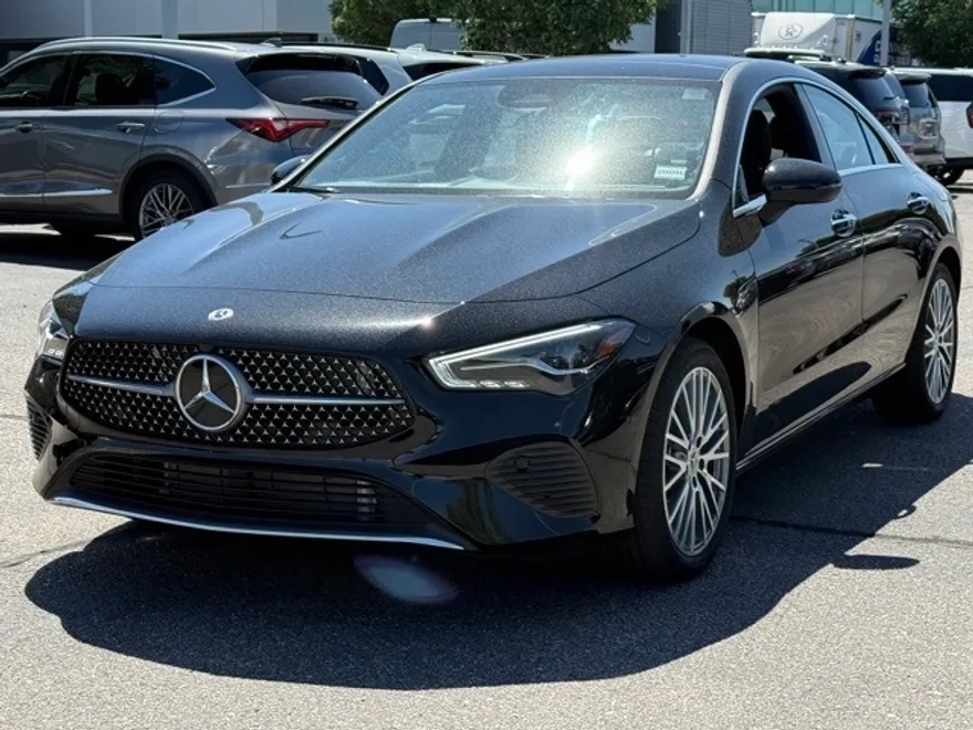 2025 Mercedes Benz CLA 250 4MATIC photo 1