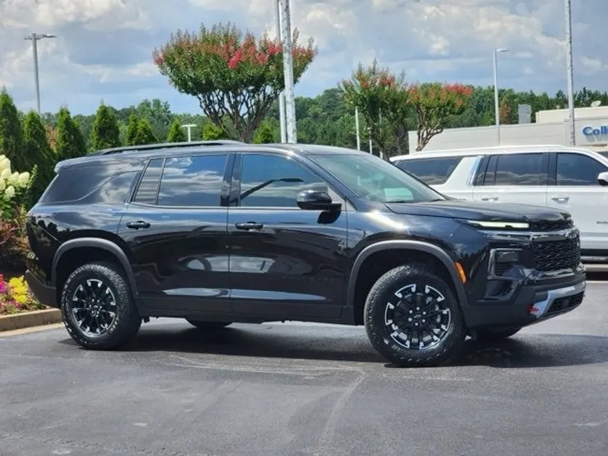 2026 Chevrolet Traverse Z71 photo 1