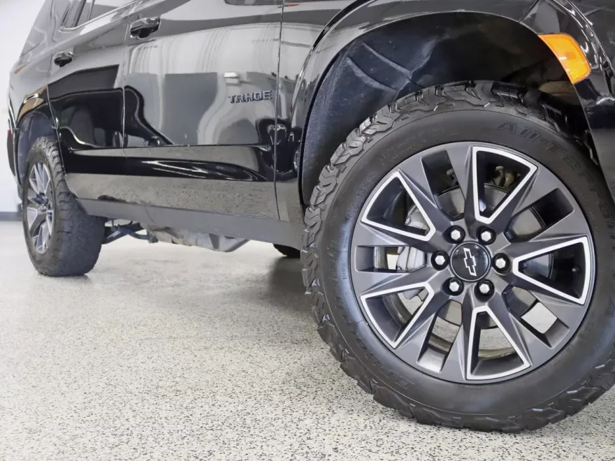 2021 Chevrolet Tahoe Z71 photo 1