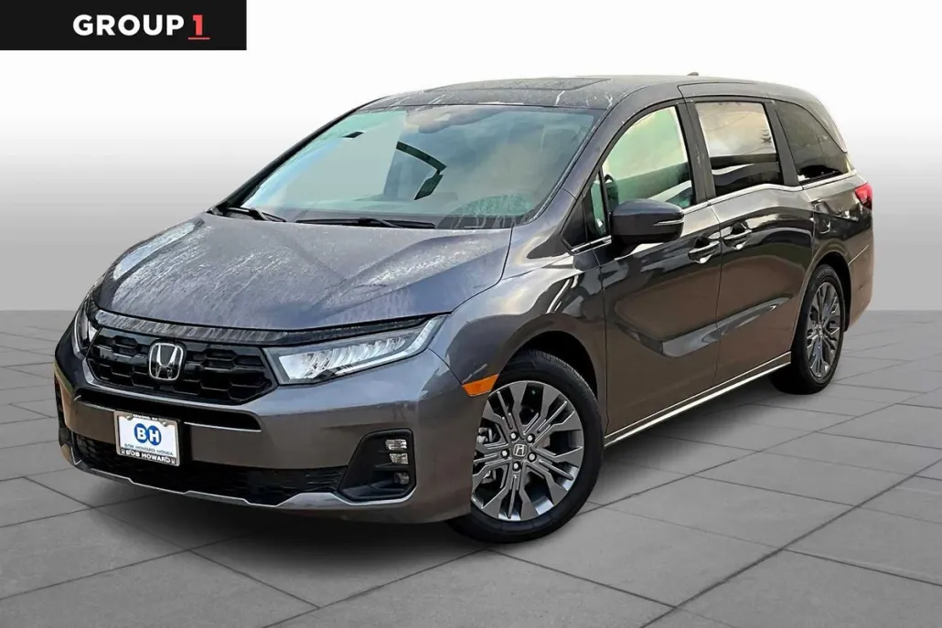 2025 Honda Odyssey Touring photo 1