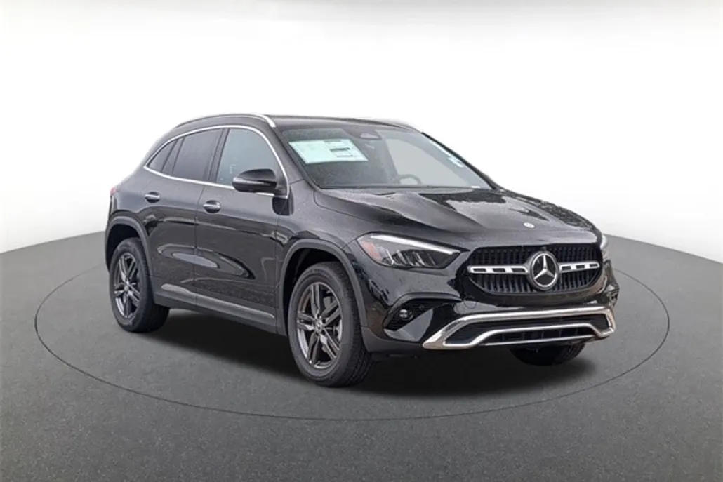 2026 Mercedes Benz GLA 250 4MATIC photo 1