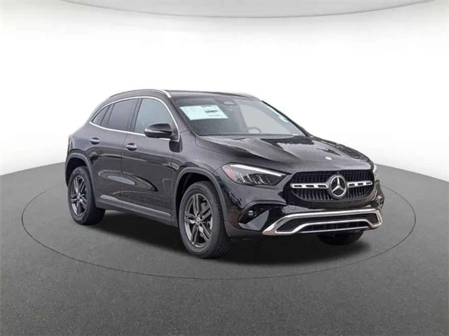 2026 Mercedes Benz GLA 250 4MATIC photo 1