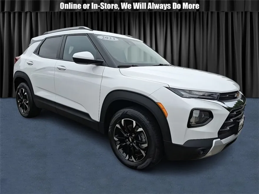 2023 Chevrolet Trailblazer LT photo 1