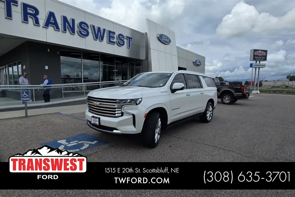 2021 Chevrolet Suburban High Country photo 1