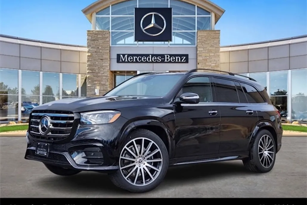 2025 Mercedes Benz GLS 450 4MATIC photo 1