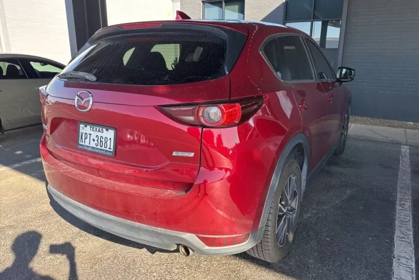 2018 Mazda CX-5 Touring photo 1