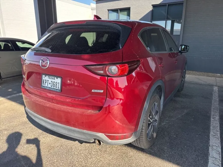 2018 Mazda CX-5 Touring photo 1