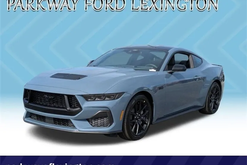 2025 Ford Mustang GT photo 1