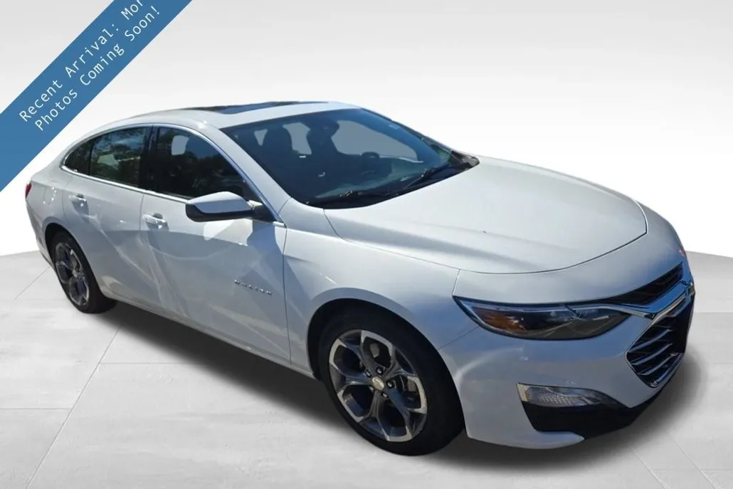 2024 Chevrolet Malibu 1LT photo 1