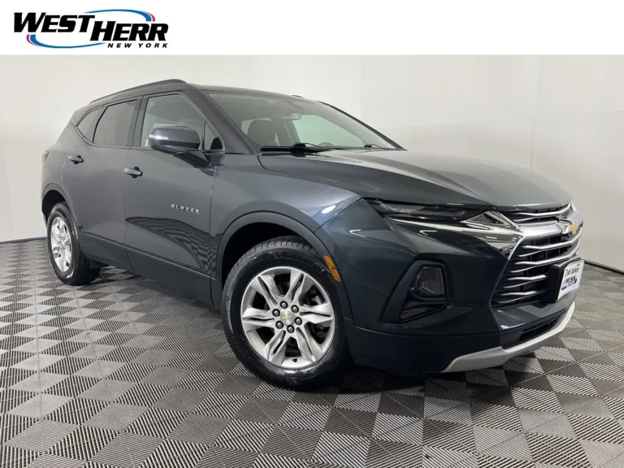 2019 Chevrolet Blazer Base 2LT photo 1
