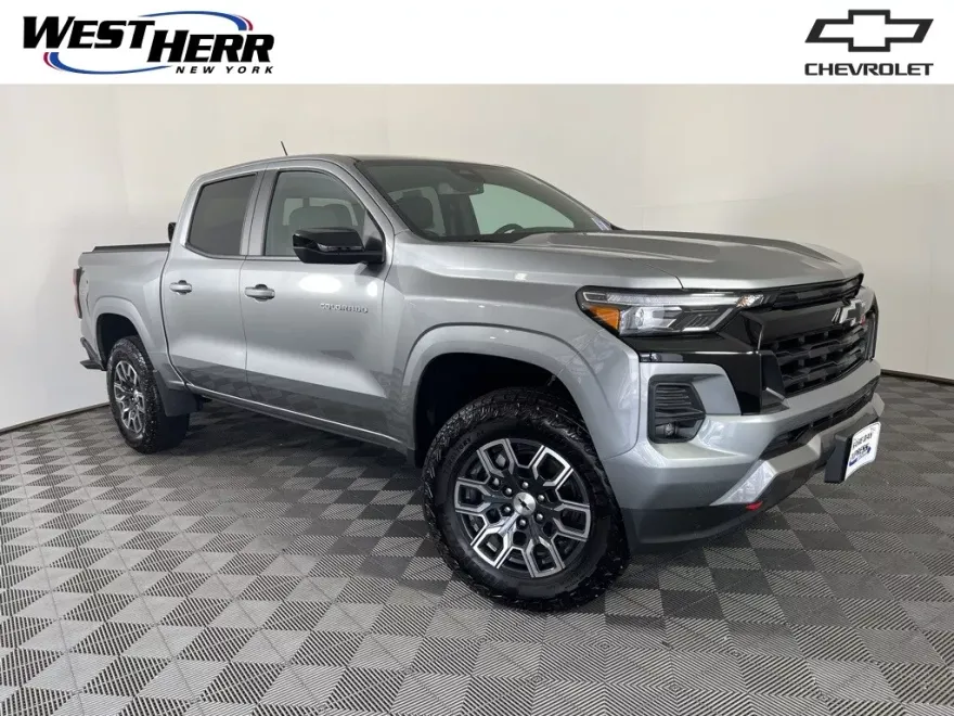 2023 Chevrolet Colorado Z71 photo 1