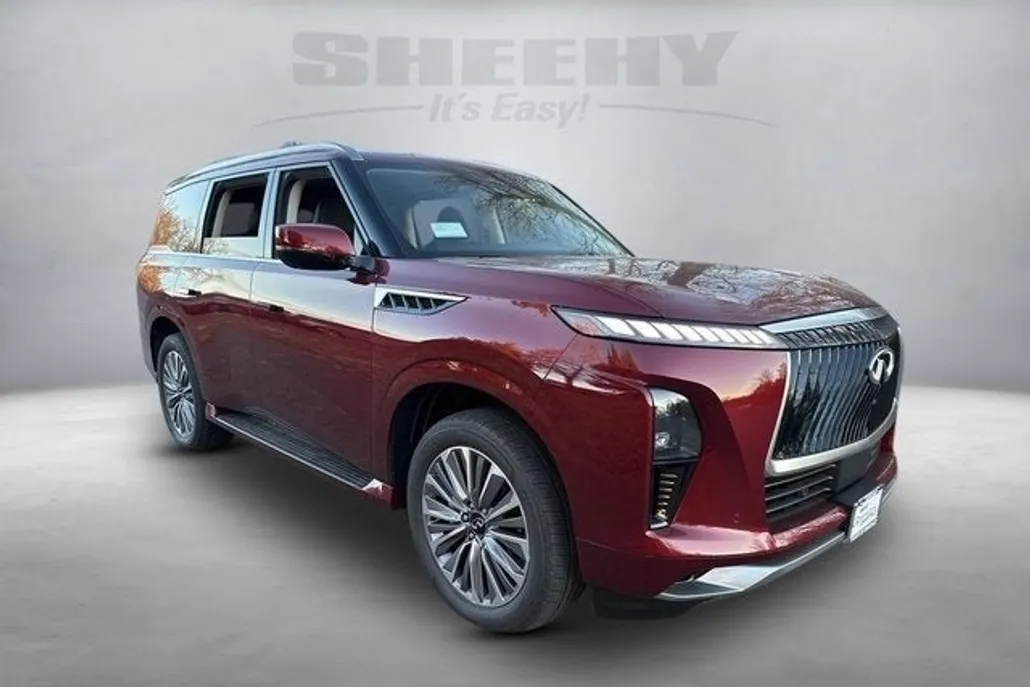 2025 Infiniti QX80 Luxe photo 1