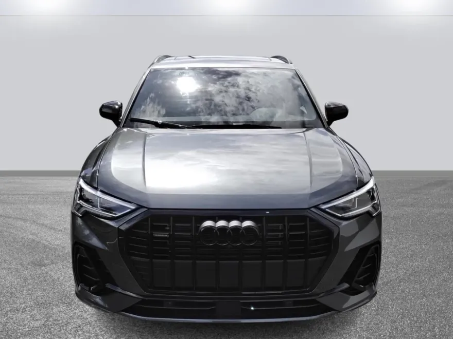 2025 Audi Q3 S line Premium Plus photo 1