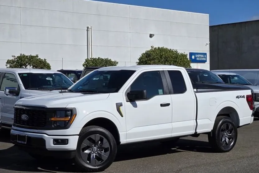 2025 Ford F-150 STX photo 1