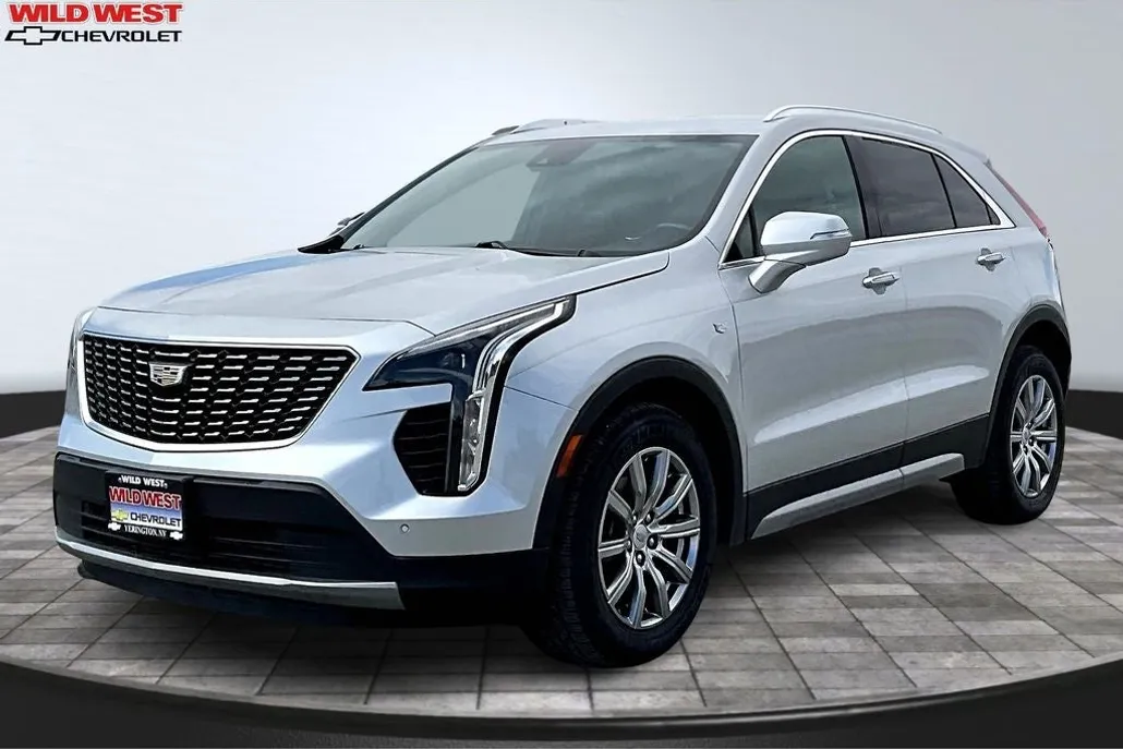 2021 Cadillac XT4 Premium Luxury photo 1
